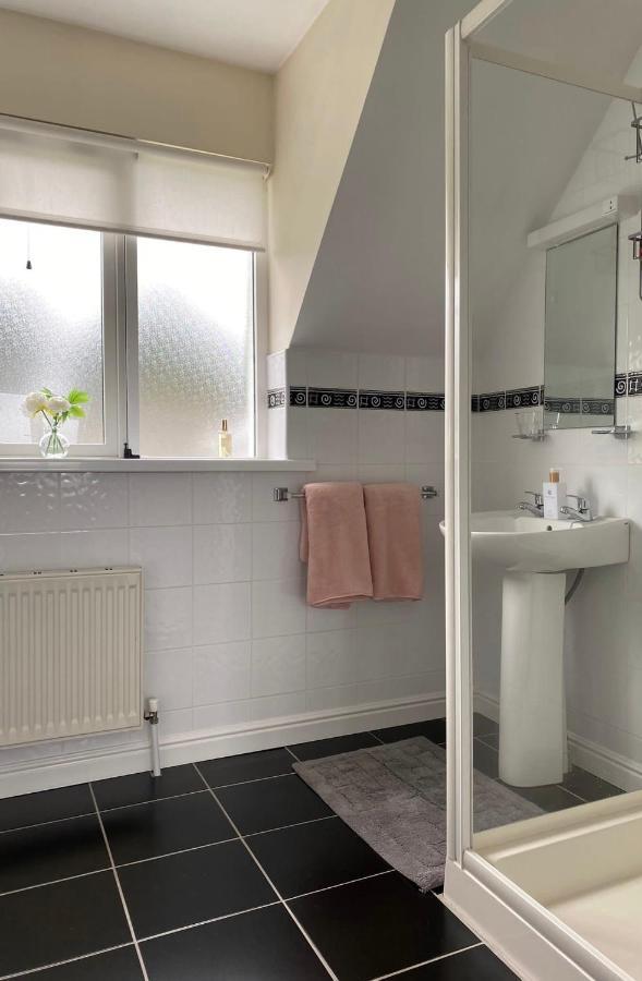 Foxborough Bnb Droichead an Chaisleáin Esterno foto